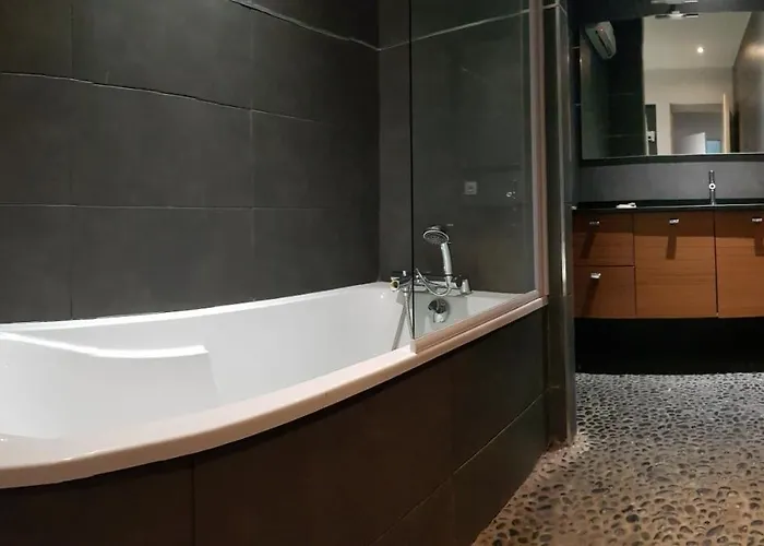 Le Saint Nazaire - Les Balcons De La Cite Carcassonne