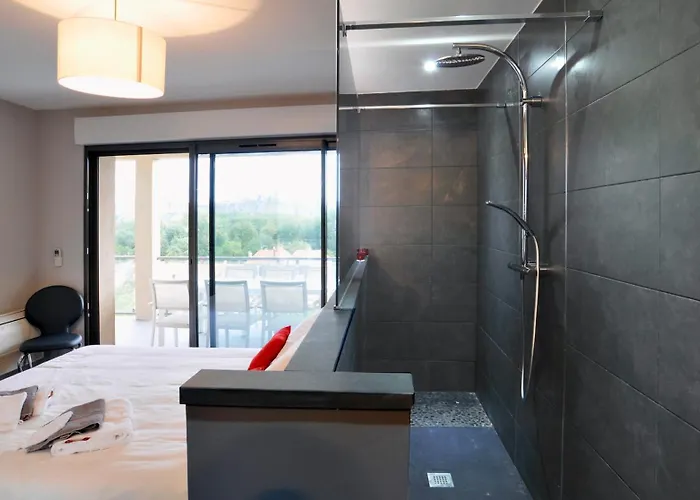 Le Saint Nazaire - Les Balcons De La Cite Carcassonne