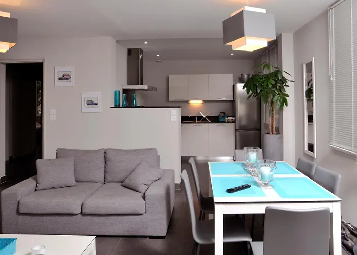 Apartment Le Saint Nazaire - Les Balcons De La Cite Carcassonne